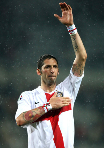 西媒：皇马已开始物色新帅，齐达内和克洛普在列（西媒称皇马已着手寻找新主帅，齐达内与克洛普在候选之列）