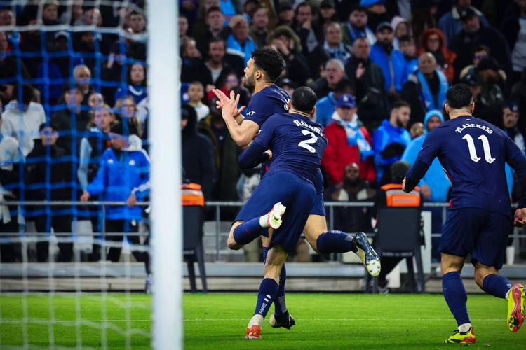 理疗师：DV9的伤和丁丁、卢卡库类似，可能需要3到5个月恢复（理疗师：DV9伤势类似丁丁和卢卡库，康复期或为3到5个月）