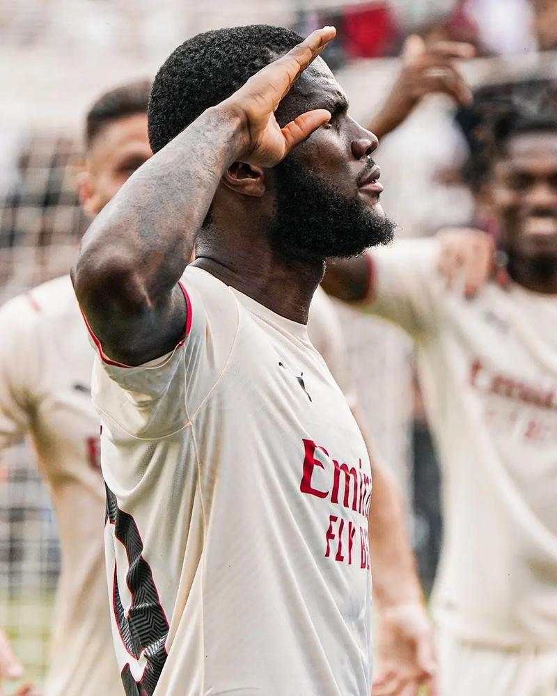 乌尔比希：我为每场比赛都做100%的准备，以便随时顶替诺伊尔（乌尔比希：每场我都做到百分百备战，随时准备替诺伊尔出场）