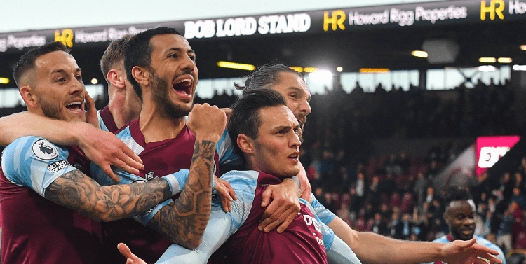 U22国足门将栾毅：少一人作战大家仍团结在一起，平局不容易（U22国足门将栾毅：少打一人仍众志成城，这一分来之不易）