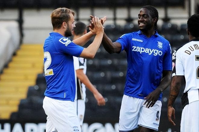 2球3助，奥利塞是有统计以来德甲单场造5球最年轻的拜仁球员（2射3传，奥利塞成德甲统计时代拜仁单场造5球最年轻球员）