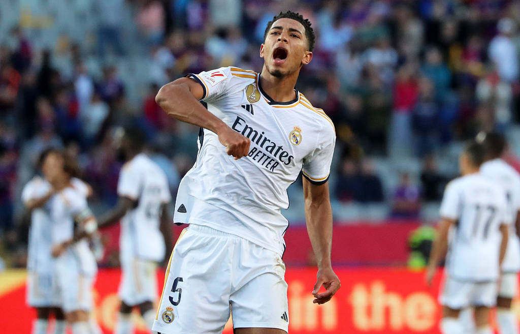 拜仁vs阿森纳 最强矛盾（拜仁对阵阿森纳：矛与盾的巅峰对决）