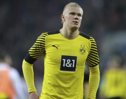 难逃伤病魔爪！巴西后场双核成为“双脆”，米利唐布雷默近些年连续重（伤病阴霾难散！巴西后防双核成“玻璃组合”，米利唐、布雷默近年屡遭重伤）