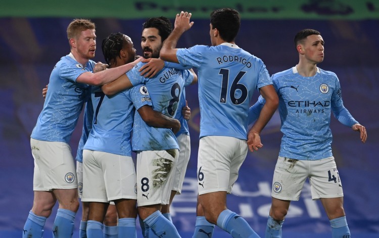 这谁顶得住啊？雷霆首节狂轰45分！9人登场均有得分入账（雷霆首节飙下45分，9人出场全员开胡，谁能招架？）