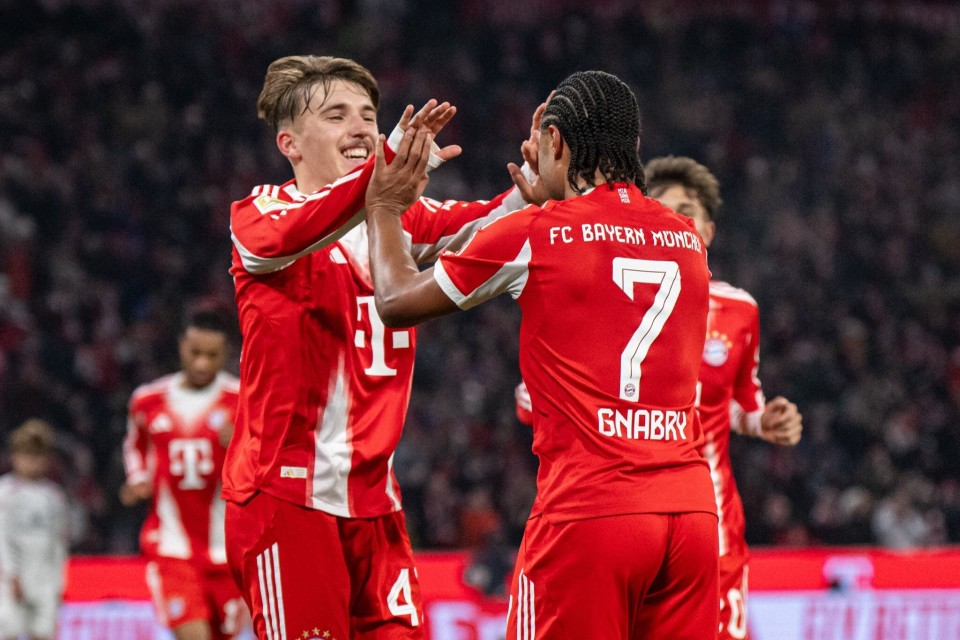 记者：申花将给球员放短假，12月2日重新集中备战广岛三箭（申花为球员安排短暂假期，12月2日再度集结备战广岛三箭）