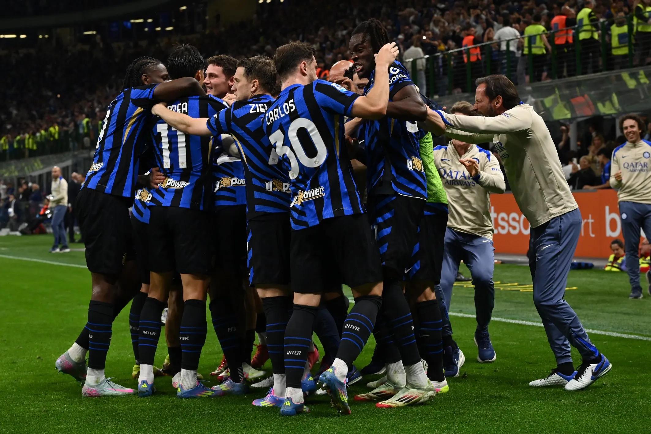 德甲战报：布兰特破门，施洛特贝克建功，多特2-0霍芬海姆（德甲快讯：布兰特进球、施洛特贝克得分，多特蒙德2-0击退霍芬海姆）