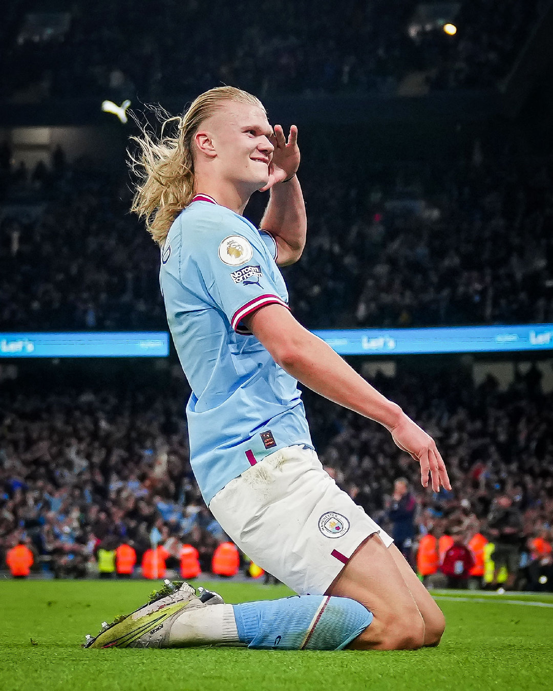 TA：曼城冬窗大概率召回埃切韦里，不排除留队的可能性（TA：曼城冬窗极有可能召回埃切韦里，但仍不排除留队）